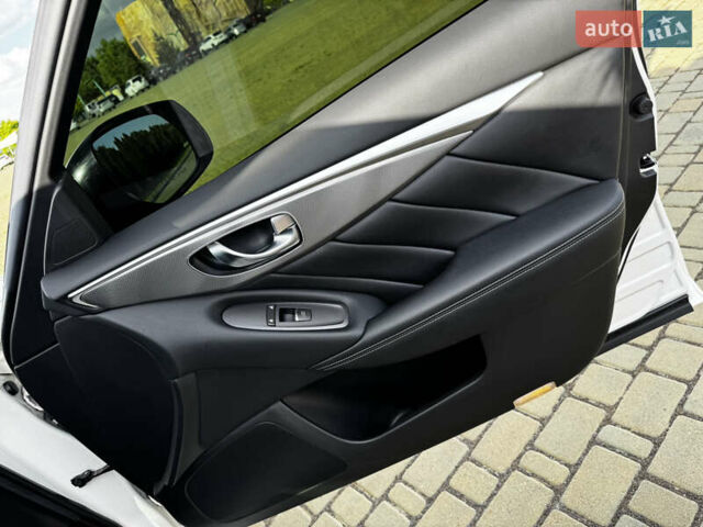 Білий Інфініті Q50, об'ємом двигуна 2.2 л та пробігом 148 тис. км за 16700 $, фото 15 на Automoto.ua