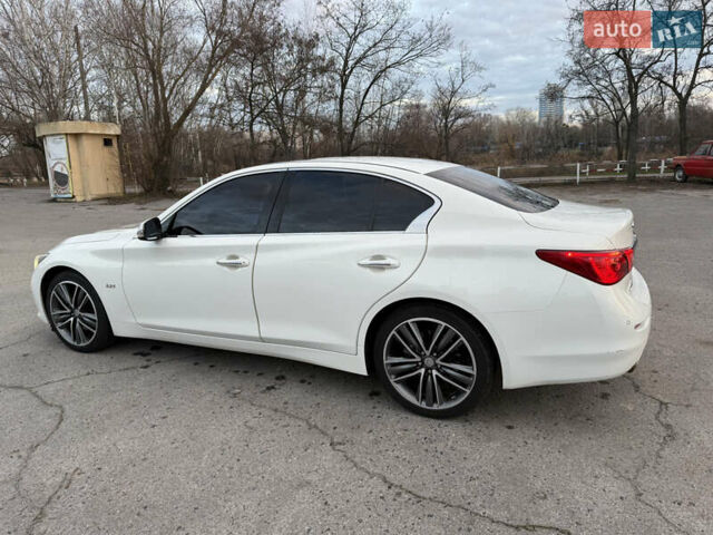 Белый Инфинити Q50, объемом двигателя 2.2 л и пробегом 104 тыс. км за 14500 $, фото 8 на Automoto.ua