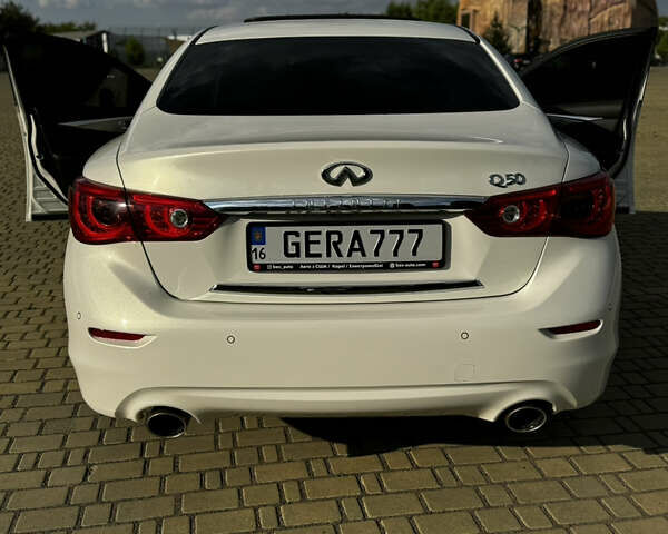 Білий Інфініті Q50, об'ємом двигуна 2.2 л та пробігом 148 тис. км за 16700 $, фото 9 на Automoto.ua