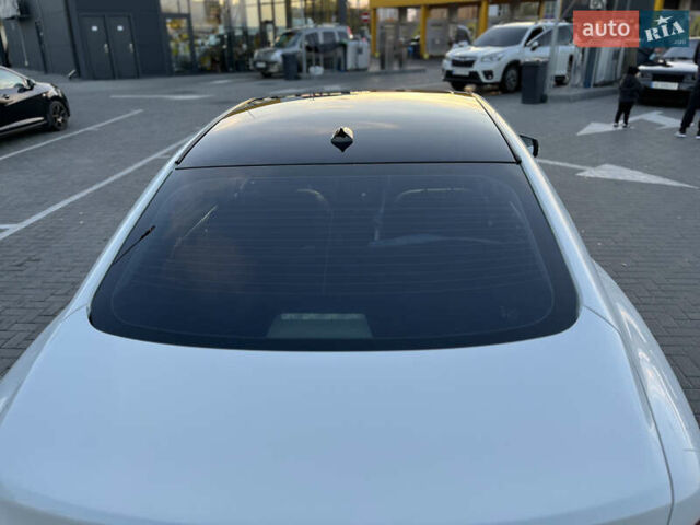 Белый Инфинити Q50, объемом двигателя 1.99 л и пробегом 118 тыс. км за 14500 $, фото 8 на Automoto.ua