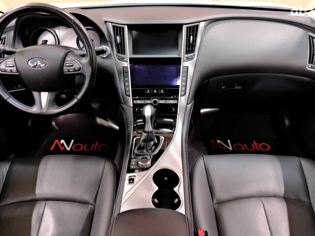 Белый Инфинити Q50, объемом двигателя 2.2 л и пробегом 150 тыс. км за 13900 $, фото 6 на Automoto.ua