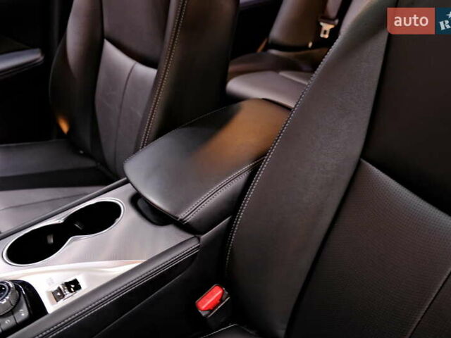 Белый Инфинити Q50, объемом двигателя 2.2 л и пробегом 150 тыс. км за 13900 $, фото 16 на Automoto.ua