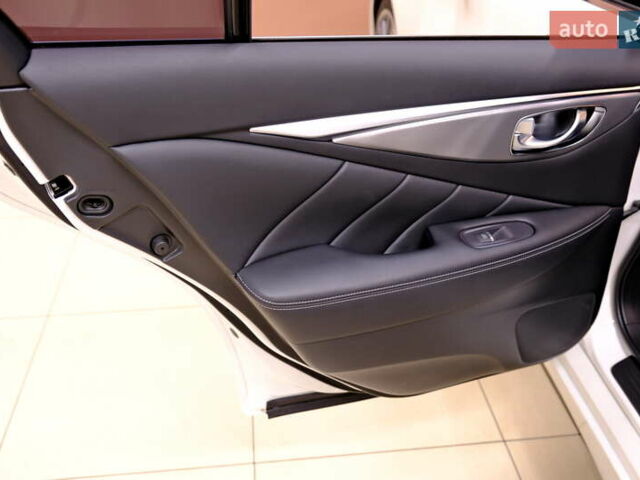 Белый Инфинити Q50, объемом двигателя 2.2 л и пробегом 150 тыс. км за 13900 $, фото 34 на Automoto.ua