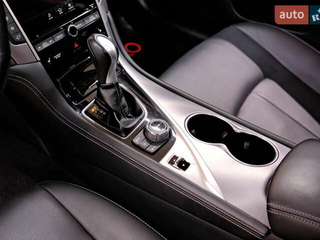 Белый Инфинити Q50, объемом двигателя 2.2 л и пробегом 150 тыс. км за 13900 $, фото 15 на Automoto.ua