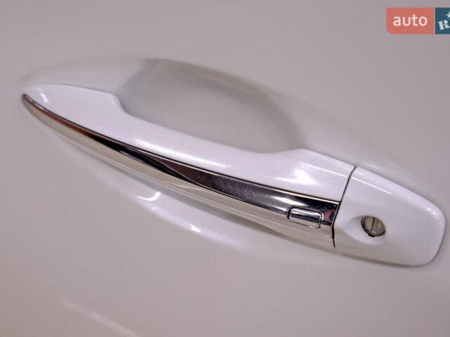 Белый Инфинити Q50, объемом двигателя 2.2 л и пробегом 150 тыс. км за 13900 $, фото 50 на Automoto.ua