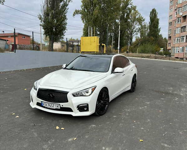 Білий Інфініті Q50, об'ємом двигуна 0 л та пробігом 112 тис. км за 15000 $, фото 1 на Automoto.ua