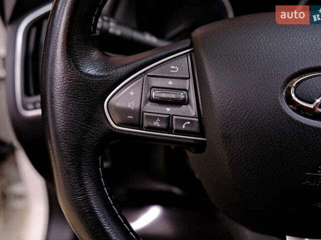 Белый Инфинити Q50, объемом двигателя 2.2 л и пробегом 150 тыс. км за 13900 $, фото 20 на Automoto.ua