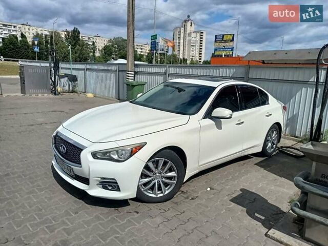 Белый Инфинити Q50, объемом двигателя 3.7 л и пробегом 84 тыс. км за 17200 $, фото 6 на Automoto.ua