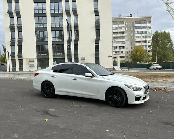 Білий Інфініті Q50, об'ємом двигуна 0 л та пробігом 112 тис. км за 15000 $, фото 3 на Automoto.ua