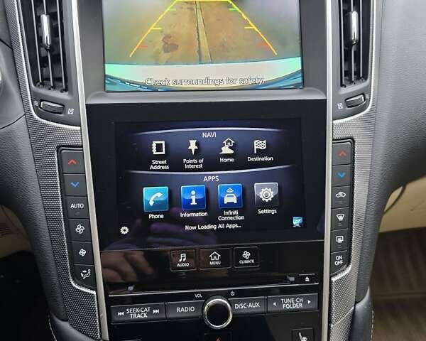 Белый Инфинити Q50, объемом двигателя 3.7 л и пробегом 124 тыс. км за 15500 $, фото 17 на Automoto.ua