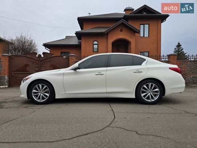 Белый Инфинити Q50, объемом двигателя 3.7 л и пробегом 124 тыс. км за 15500 $, фото 26 на Automoto.ua