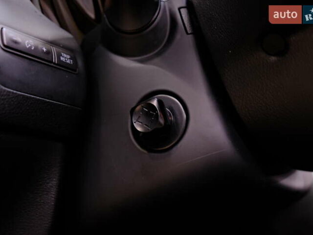 Белый Инфинити Q50, объемом двигателя 2.2 л и пробегом 150 тыс. км за 13900 $, фото 29 на Automoto.ua