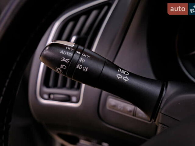 Белый Инфинити Q50, объемом двигателя 2.2 л и пробегом 150 тыс. км за 13900 $, фото 22 на Automoto.ua