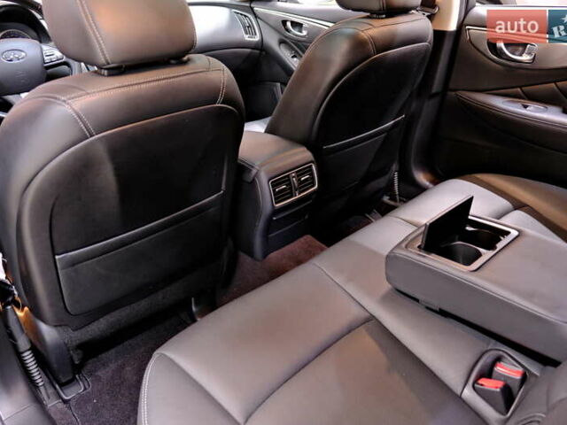 Белый Инфинити Q50, объемом двигателя 2.2 л и пробегом 150 тыс. км за 13900 $, фото 36 на Automoto.ua