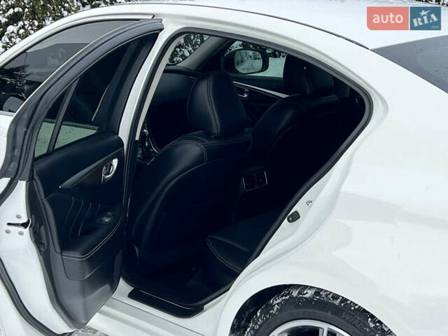 Білий Інфініті Q50, об'ємом двигуна 2.14 л та пробігом 140 тис. км за 14800 $, фото 21 на Automoto.ua