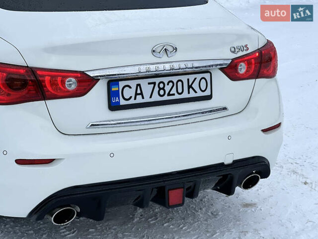 Білий Інфініті Q50, об'ємом двигуна 2.14 л та пробігом 140 тис. км за 14800 $, фото 13 на Automoto.ua