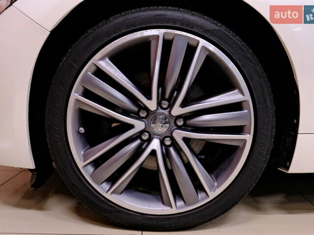 Белый Инфинити Q50, объемом двигателя 2.2 л и пробегом 150 тыс. км за 13900 $, фото 48 на Automoto.ua