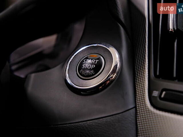 Белый Инфинити Q50, объемом двигателя 2.2 л и пробегом 150 тыс. км за 13900 $, фото 23 на Automoto.ua