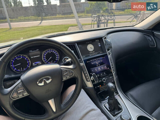 Білий Інфініті Q50, об'ємом двигуна 2.14 л та пробігом 157 тис. км за 15900 $, фото 13 на Automoto.ua