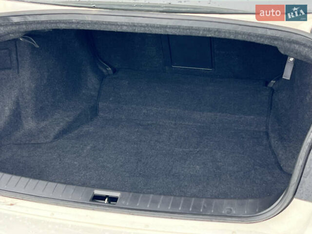 Білий Інфініті Q50, об'ємом двигуна 2.14 л та пробігом 140 тис. км за 14800 $, фото 41 на Automoto.ua