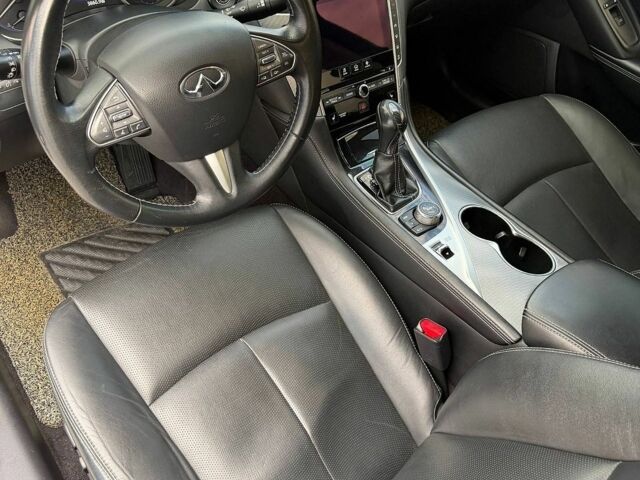 Білий Інфініті Q50, об'ємом двигуна 2.2 л та пробігом 168 тис. км за 13900 $, фото 7 на Automoto.ua