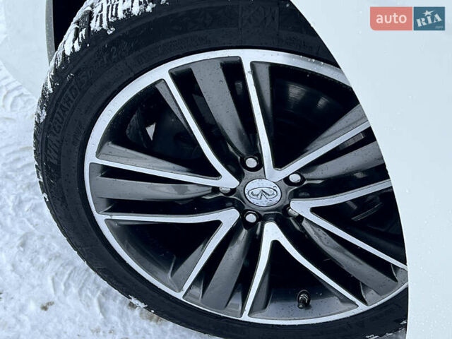 Білий Інфініті Q50, об'ємом двигуна 2.14 л та пробігом 140 тис. км за 14800 $, фото 14 на Automoto.ua