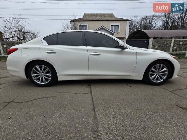 Белый Инфинити Q50, объемом двигателя 3.7 л и пробегом 124 тыс. км за 15500 $, фото 31 на Automoto.ua