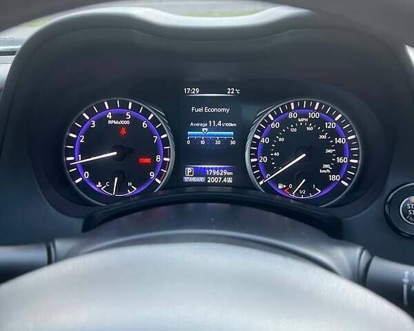 Белый Инфинити Q50, объемом двигателя 3.7 л и пробегом 185 тыс. км за 14300 $, фото 8 на Automoto.ua