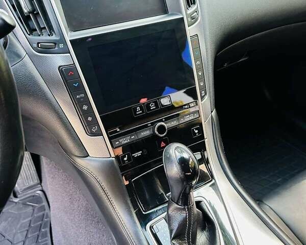 Білий Інфініті Q50, об'ємом двигуна 1.99 л та пробігом 116 тис. км за 15999 $, фото 13 на Automoto.ua