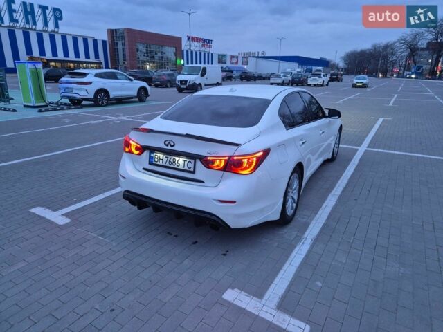 Білий Інфініті Q50, об'ємом двигуна 3 л та пробігом 127 тис. км за 15000 $, фото 5 на Automoto.ua