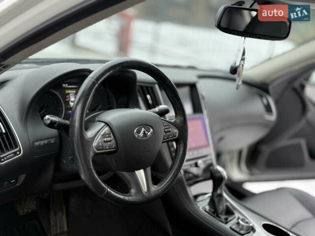 Білий Інфініті Q50, об'ємом двигуна 2 л та пробігом 121 тис. км за 12999 $, фото 26 на Automoto.ua