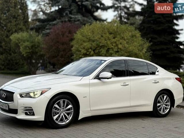 Белый Инфинити Q50, объемом двигателя 1.99 л и пробегом 119 тыс. км за 13333 $, фото 14 на Automoto.ua