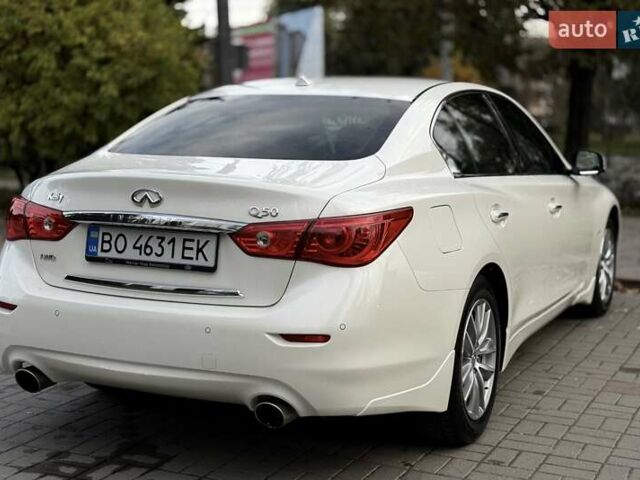 Белый Инфинити Q50, объемом двигателя 1.99 л и пробегом 119 тыс. км за 13333 $, фото 19 на Automoto.ua