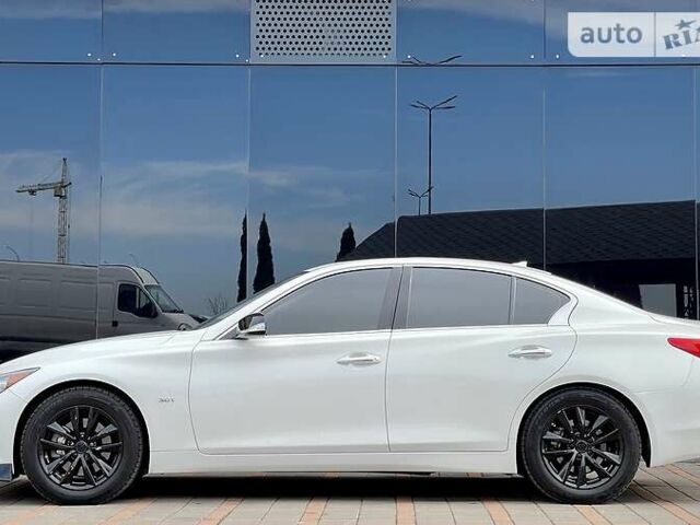 Білий Інфініті Q50, об'ємом двигуна 3 л та пробігом 127 тис. км за 16500 $, фото 5 на Automoto.ua