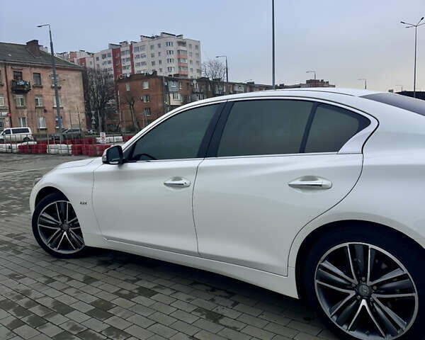 Белый Инфинити Q50, объемом двигателя 2.14 л и пробегом 122 тыс. км за 17300 $, фото 8 на Automoto.ua