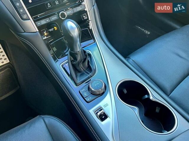 Белый Инфинити Q50, объемом двигателя 2.14 л и пробегом 69 тыс. км за 17100 $, фото 24 на Automoto.ua