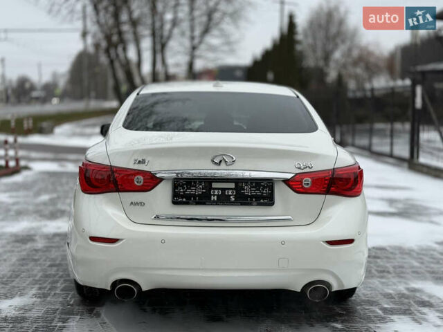 Білий Інфініті Q50, об'ємом двигуна 2 л та пробігом 121 тис. км за 12999 $, фото 19 на Automoto.ua