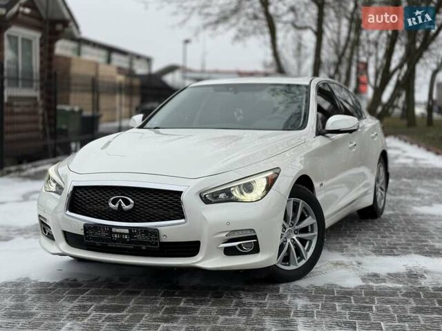 Белый Инфинити Q50, объемом двигателя 1.99 л и пробегом 122 тыс. км за 12888 $, фото 5 на Automoto.ua