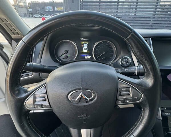 Белый Инфинити Q50, объемом двигателя 3 л и пробегом 79 тыс. км за 15500 $, фото 22 на Automoto.ua