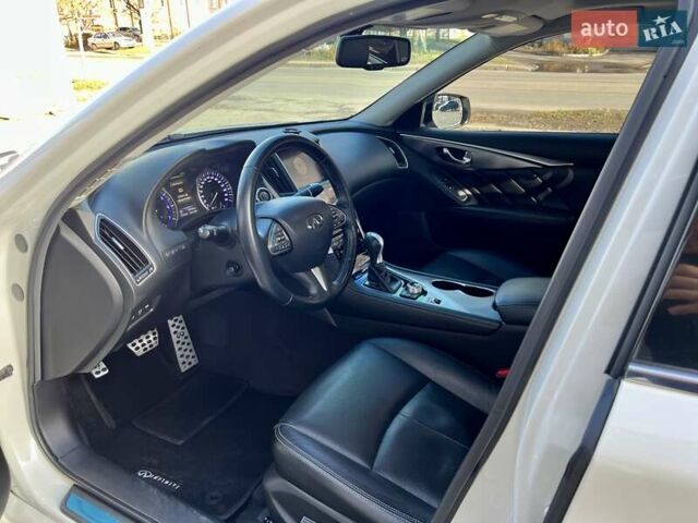 Білий Інфініті Q50, об'ємом двигуна 2.14 л та пробігом 69 тис. км за 17300 $, фото 15 на Automoto.ua