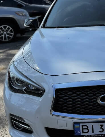 Белый Инфинити Q50, объемом двигателя 3 л и пробегом 140 тыс. км за 15000 $, фото 7 на Automoto.ua