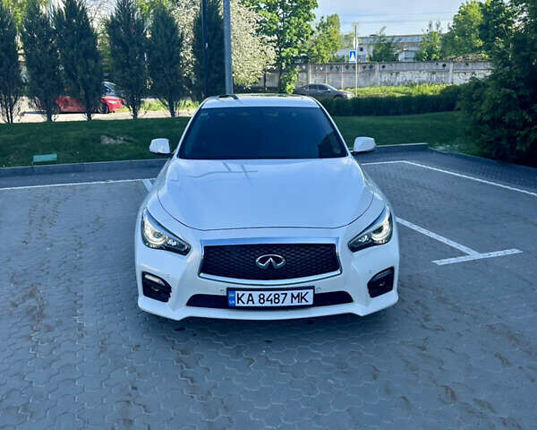 Білий Інфініті Q50, об'ємом двигуна 2.14 л та пробігом 76 тис. км за 17200 $, фото 1 на Automoto.ua