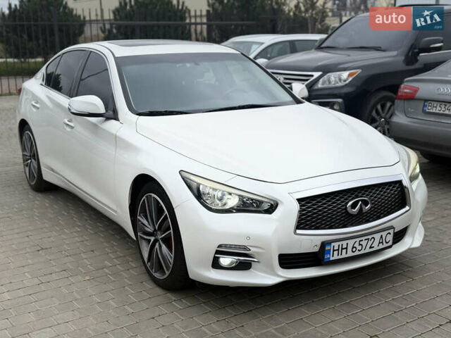 Білий Інфініті Q50, об'ємом двигуна 2.14 л та пробігом 187 тис. км за 15499 $, фото 5 на Automoto.ua