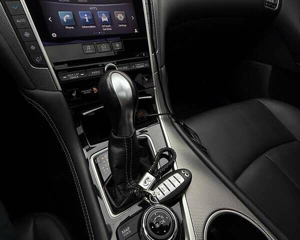 Белый Инфинити Q50, объемом двигателя 3 л и пробегом 109 тыс. км за 15800 $, фото 9 на Automoto.ua