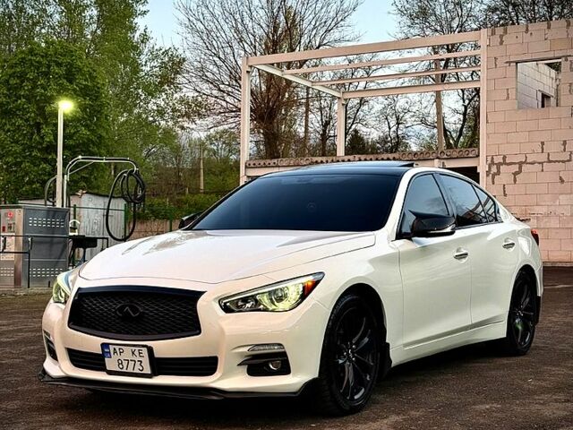 Білий Інфініті Q50, об'ємом двигуна 2 л та пробігом 126 тис. км за 16800 $, фото 1 на Automoto.ua