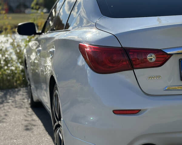 Белый Инфинити Q50, объемом двигателя 3 л и пробегом 108 тыс. км за 14999 $, фото 12 на Automoto.ua