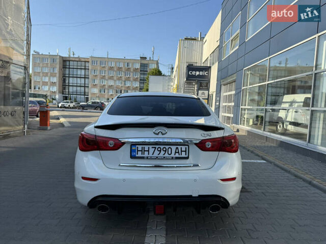 Белый Инфинити Q50, объемом двигателя 2.14 л и пробегом 63 тыс. км за 18200 $, фото 5 на Automoto.ua