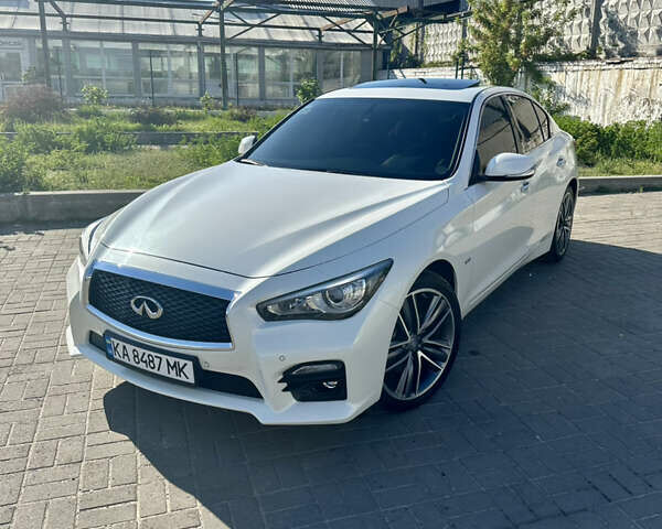 Білий Інфініті Q50, об'ємом двигуна 2.14 л та пробігом 76 тис. км за 17200 $, фото 11 на Automoto.ua