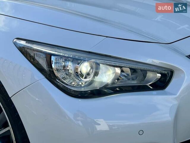 Білий Інфініті Q50, об'ємом двигуна 2.14 л та пробігом 69 тис. км за 17300 $, фото 2 на Automoto.ua