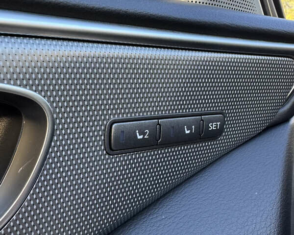 Белый Инфинити Q50, объемом двигателя 3 л и пробегом 108 тыс. км за 14999 $, фото 22 на Automoto.ua